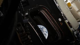 NASA publica primeras imágenes de la Tierra desde nave Orión de la misión Artemis II