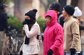 “Más frío que otros”: los efectos del fuerte sistema frontal que llegará a Santiago