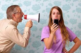 Cómo identificar a los padres tóxicos, según los expertos