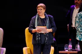 Bachelet vuelve a abordar decisión del gobierno de Kast de quitar apoyo a su candidatura a la ONU: “Son razones políticas”