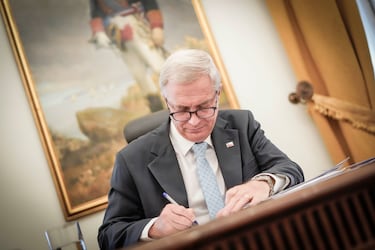 Fonasa, Conadi, Dirección del Trabajo: gobierno activa “balas de plata” y excluye siete cargos clave del sistema de Alta Dirección Pública