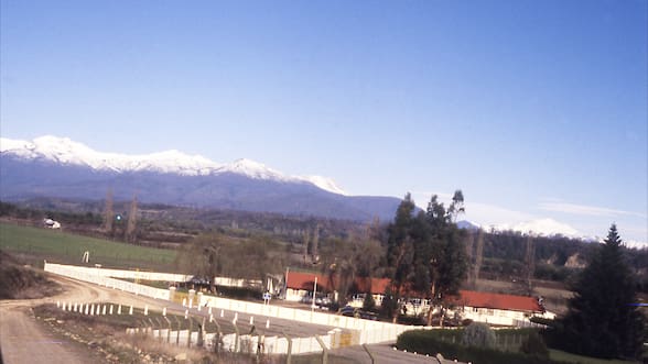 Oficialismo y oposición chocan posiciones ante reversión de la expropiación de Colonia Dignidad