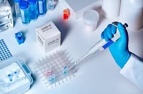 Minsal: Casos activos a nivel nacional de Covid-19 han registrado una reducción de un 40% en tres semanas