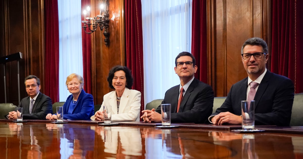 Banco Central y corrección de cuentas de la luz: “Este tema será material de análisis en la próxima Reunión de Política Monetaria”