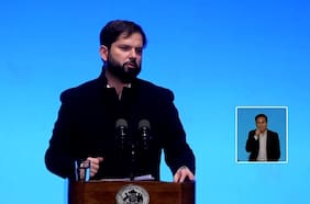 Boric advierte por amenazas “sutiles” a la democracia: “Ya no necesitan bombardear el Palacio de Gobierno”