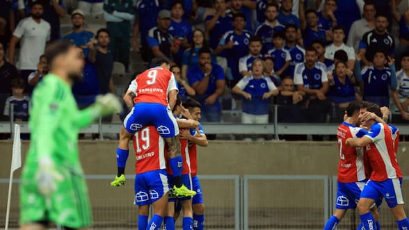 Sudamérica aplaude a la UC tras el histórico triunfo ante Cruzeiro por la Copa Libertadores