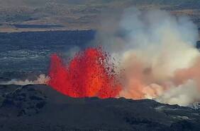 Volcán en Islandia entra nuevamente en erupción