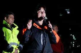 Quién es Andrea Cruces, la líder sindical que anunció el cierre de Ventanas y dirige el paro de la fundición