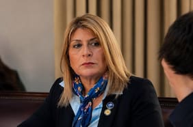 Zandra Parisi evalúa con nota 4 al gobierno de Kast a seis meses de su instalación y critica rol del ministro Alvarado como vocero