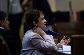 Ausencias de diputados oficialistas en viaje y molestia por discurso de Tohá provocan fracaso de proyecto de nuevo estado de excepción