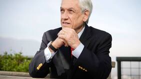 Estatua de Sebastián Piñera en La Moneda ¿Sí? ¿No? Opina con nosotros