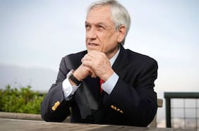 Estatua de Sebastián Piñera en La Moneda ¿Sí? ¿No? Opina con nosotros