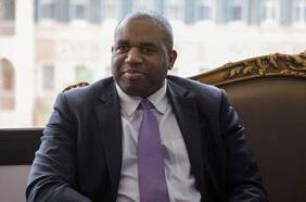 Se suman a EEUU: Francia y Reino Unido contactaron a nuevas autoridades sirias lideradas por el grupo HTS