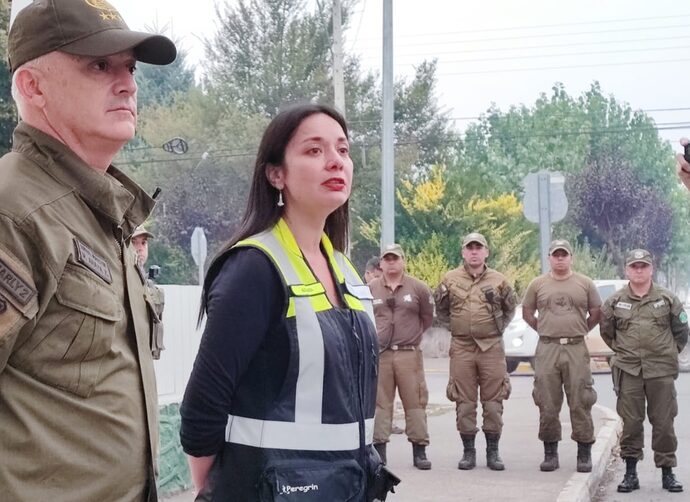 Ana Albornoz alcaldesa de la golpeada Santa Juana La situacion es caotica porque el fuego no para La Tercera
