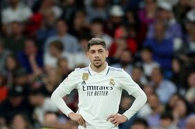 Federico Valverde es denunciado a la Policía Nacional tras agredir a jugador del Villarreal posterior a la derrota del Real Madrid