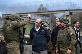 Ministro Arrau encabeza operativo de fiscalización en accesos a Temucuicui y destaca baja de delitos violentos en la Araucanía