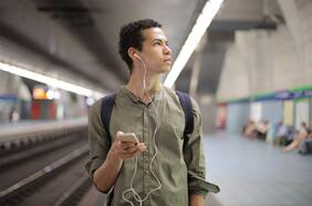 AI DJ de Spotify: qué es y cómo usarlo para tener una sesión musical personalizada con Inteligencia Artificial