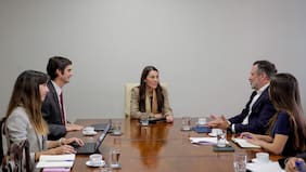 Sichel afirma que el Mineduc está evaluando la posibilidad de postergar o suspender traspaso de los colegios de Ñuñoa al SLEP