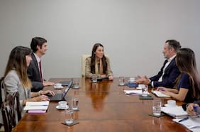 Sichel afirma que el Mineduc está evaluando la posibilidad de postergar o suspender traspaso de los colegios de Ñuñoa al SLEP