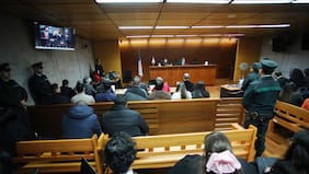 Tribunal fija penas de cárcel y multas de miles de millones a médicos colombianos condenados por red de licencias falsas