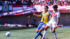 La emoción del incombustible Osvaldo González tras el ascenso de Universidad de Concepción: “Ojalá jugar un año más”