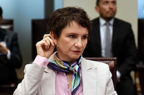 “Totalmente bochornosa”: Tohá se lanza contra exembajadora de Chile en Reino Unido que demandó al fisco por $190 millones