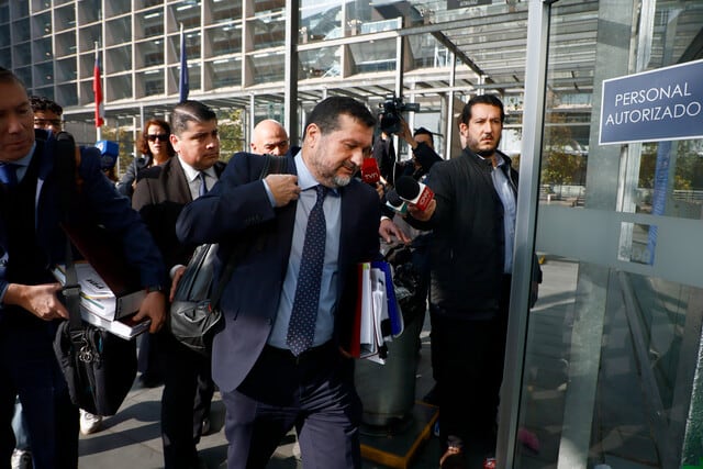 Pareja de un líder de los Shelby y contrabandista: el rol de la ejecutiva de BancoEstado que operaba para el Tren de Aragua