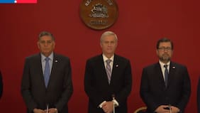 Kast encabeza nuevo consejo de gabinete centrado en desempleo y decreta duelo nacional de tres días por carabinero fallecido