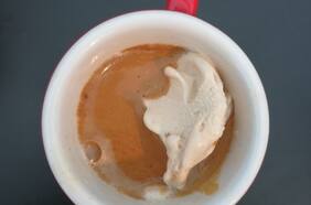 Affogato con helado artesanal de avellana