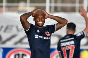 Sin entrenamiento ni burbuja sanitaria: la U abre en calma su semana más angustiosa