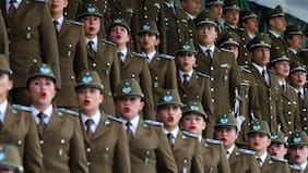 Kast dice que en los últimos cinco años más de 4.500 carabineros se han retirado: verdadero ✅