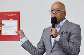 Parlamento de Venezuela aprueba ley de hidrocarburos y abre explotación petrolera a privados