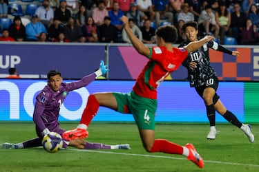 Marruecos enfrenta a Corea del Sur en el estadio El Teniente.