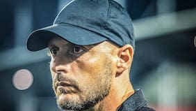 Duró dos días en el cargo: la razón que sacó al técnico griego Nikolaos Issaris de la banca de General Velásquez