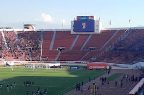 Con la galería sur vacía, helicópteros y un fuerte operativo de seguridad: la tensa previa del duelo de la U ante Audax Italiano