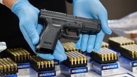Liderada por menores y coordinados por Telegram: Fiscalía Supraterritorial desarticula banda que traficaba armas en 12 regiones