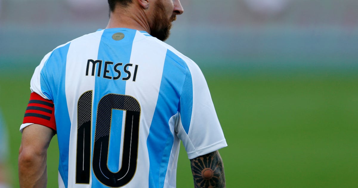 “Cabeza en alto, muchachos”: el consuelo de Messi a Argentina por la caída en la final del Mundial Sub 20 ante Marruecos