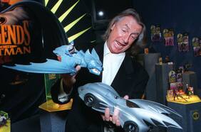 Ha muerto Joel Schumacher, director de “Generación Perdida” y “Batman Forever”