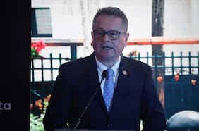 Álvaro Ortiz confirma suspensión preventiva de vicepresidenta de la DC por querella en su contra