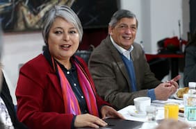 Carmona (PC) y eventual suspensión de militancia de Jara: “Vamos a aceptar con total disposición si eso le ayuda al proceso de unidad”