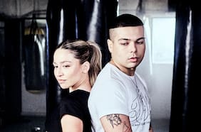 Gianluca inicia su nueva era en un ring con Romina Pistolas