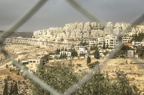 Israel sigue con su plan de asentamientos condenado internacionalmente y licita construcción de viviendas al este de Jerusalén