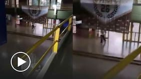 Estudiante entra armado a un colegio y mata a un compañero: escondió escopeta en estuche de guitarra