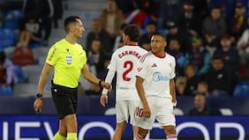 Sevilla de Sánchez y Suazo cae ante uno de los colistas Levante y queda a un punto de la zona de descenso