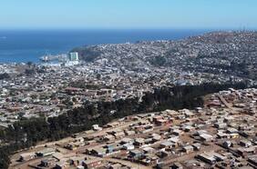 “No se ha concretado”: alcalde de San Antonio advierte que aún no hay acuerdo por megatoma a seis días del plazo fatal