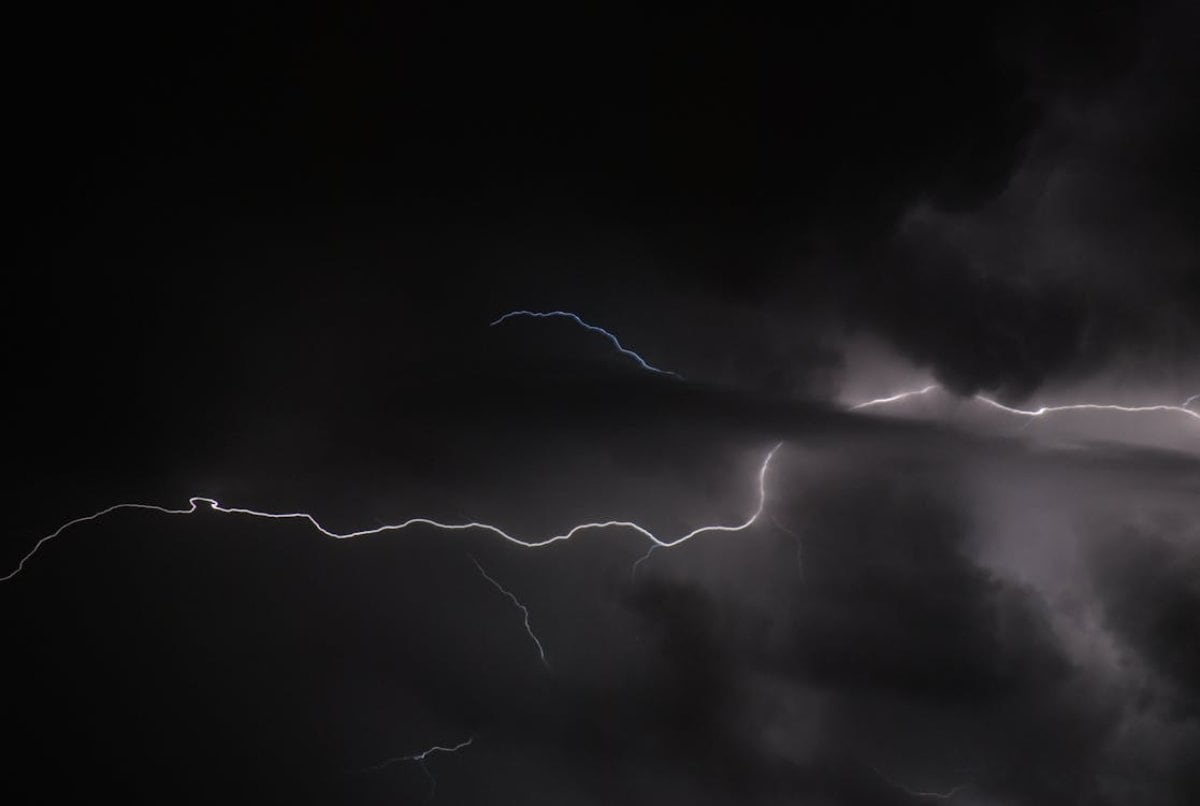 Primero calor, después lluvia y tormentas eléctricas: el agitado tiempo que le espera a la Región Metropolitana