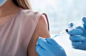 Se termina la homologación de vacunas: gobierno confirma a hoteleros que anuncio se realizará hoy al mediodía