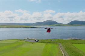Gran Bretaña inaugura el primer servicio de correspondencia de drones