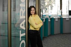 Primus pide la quiebra de la notaria Valeria Ronchera por una deuda de $214 millones