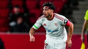 En vivo: el Sevilla de Gabriel Suazo y Alexis Sánchez enfrenta al Alavés en un duelo clave por alejarse del descenso